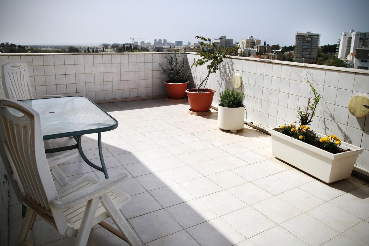 Herzliya Rooftop Special 2 room Apartment Екстериор снимка