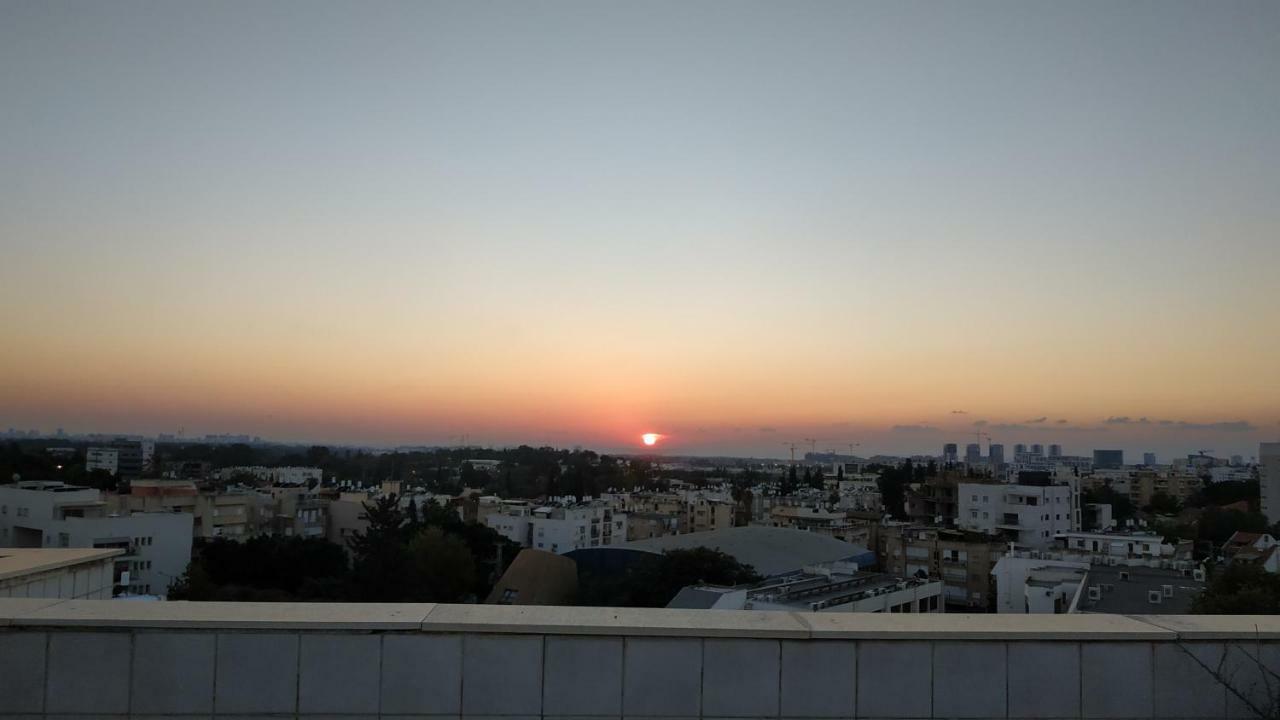 Herzliya Rooftop Special 2 room Apartment Екстериор снимка